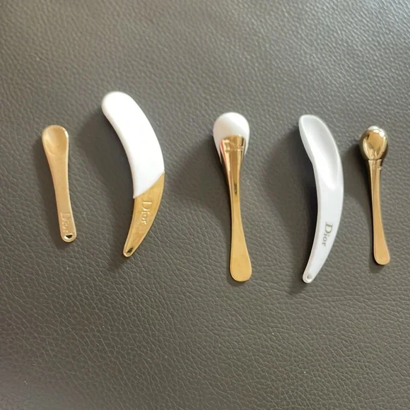 Dior Gold and White Skincare Applicators (5)